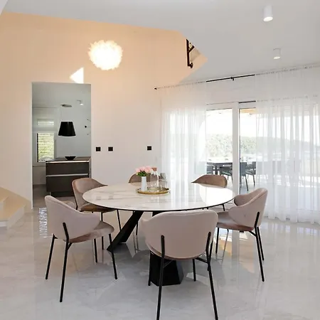 Villa Beachfront Villa Senses With Pool In Milna