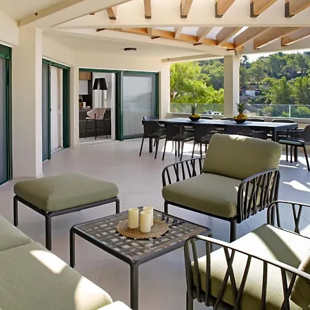 Beachfront Villa Senses With Pool In Milna Villa *