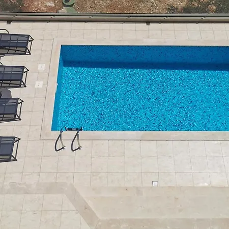 فيلة Beachfront Villa Senses With Pool In Milna *
