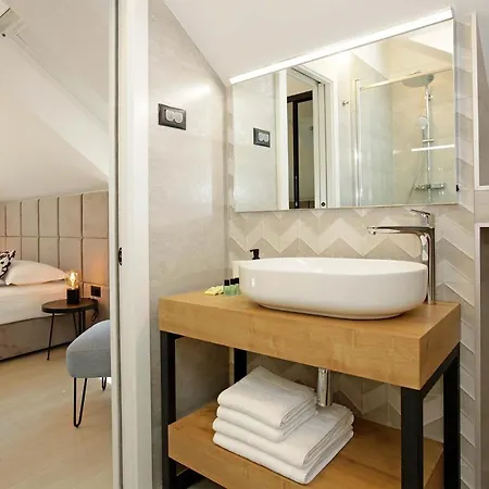فيلة Beachfront Villa Senses With Pool In Milna *